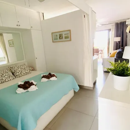 Apartamento Royal Garden Sea Views By Deihu Experiences *