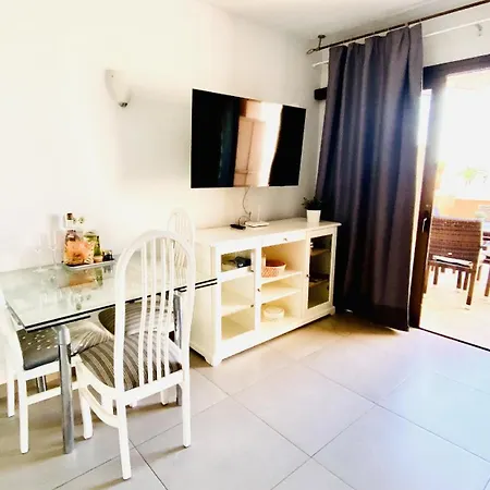 Apartamento Royal Garden Sea Views By Deihu Experiences
