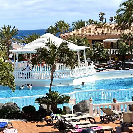 Royal Garden Sea Views By Deihu Experiences Lägenhet *